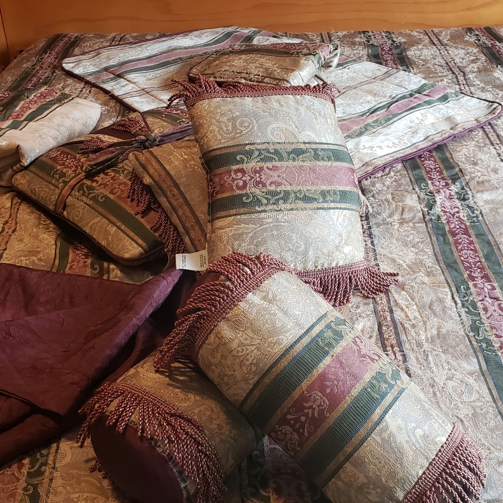 Croscill 9 Piece King sized comforter set